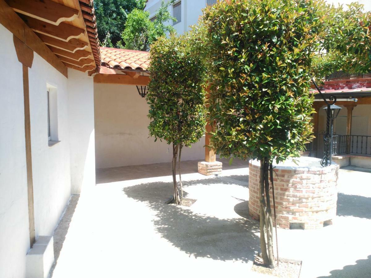 APARTAMENTOS LA CASONA DE EZCARAY CON TERRAZAS y PATIOS INDIVIDUALES Exterior foto